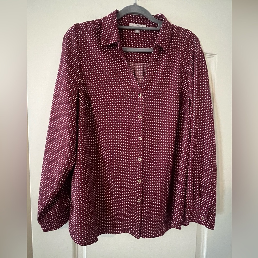 Roz & Ali Burgundy Button-Up Blouse with Gold Button Detail Women’s Size 1X